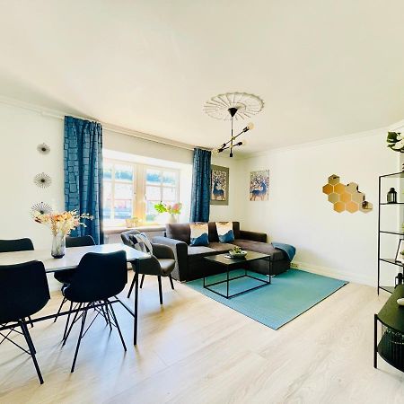 Aday - Modern 2 Bedroom Charming Central Apartment With Public Parking Ålborg Exteriör bild